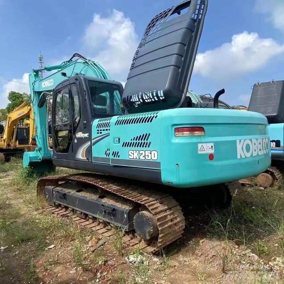 Kobelco SK 250 Pásová rýpadla