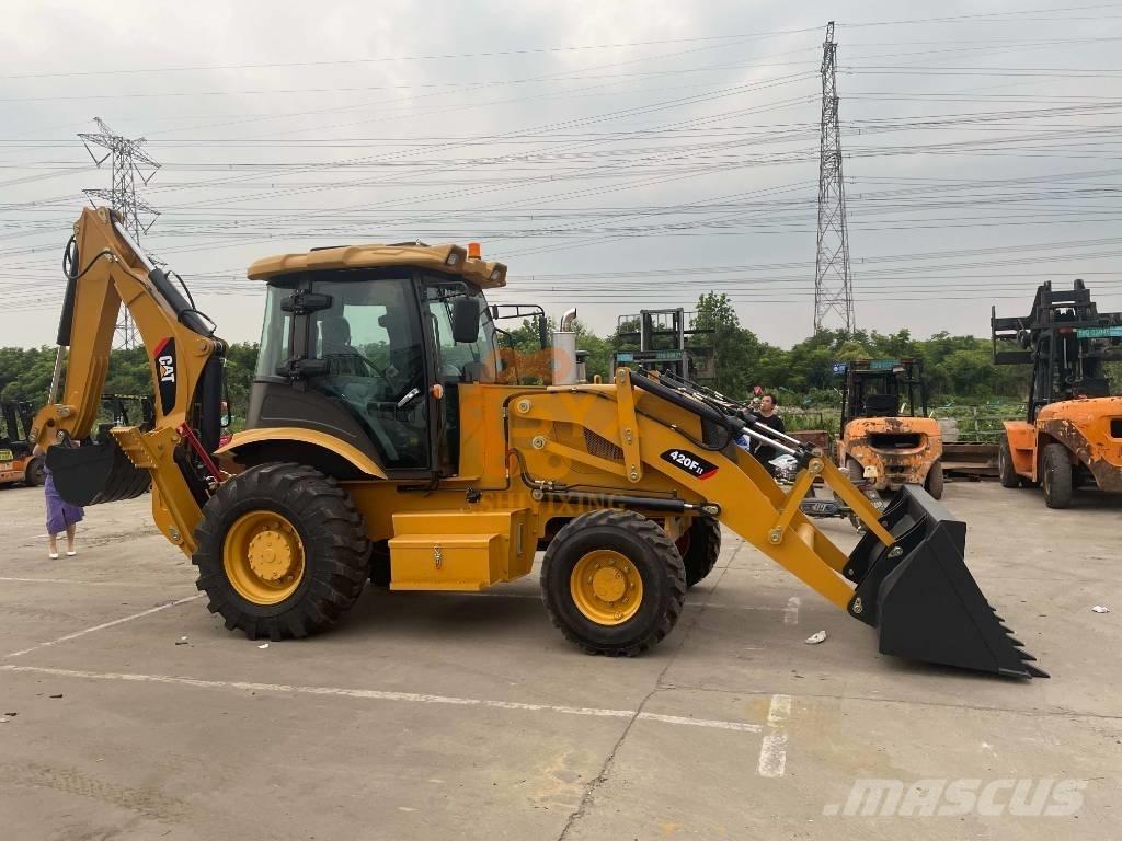 CAT 420 F Rýpadlo-nakladače