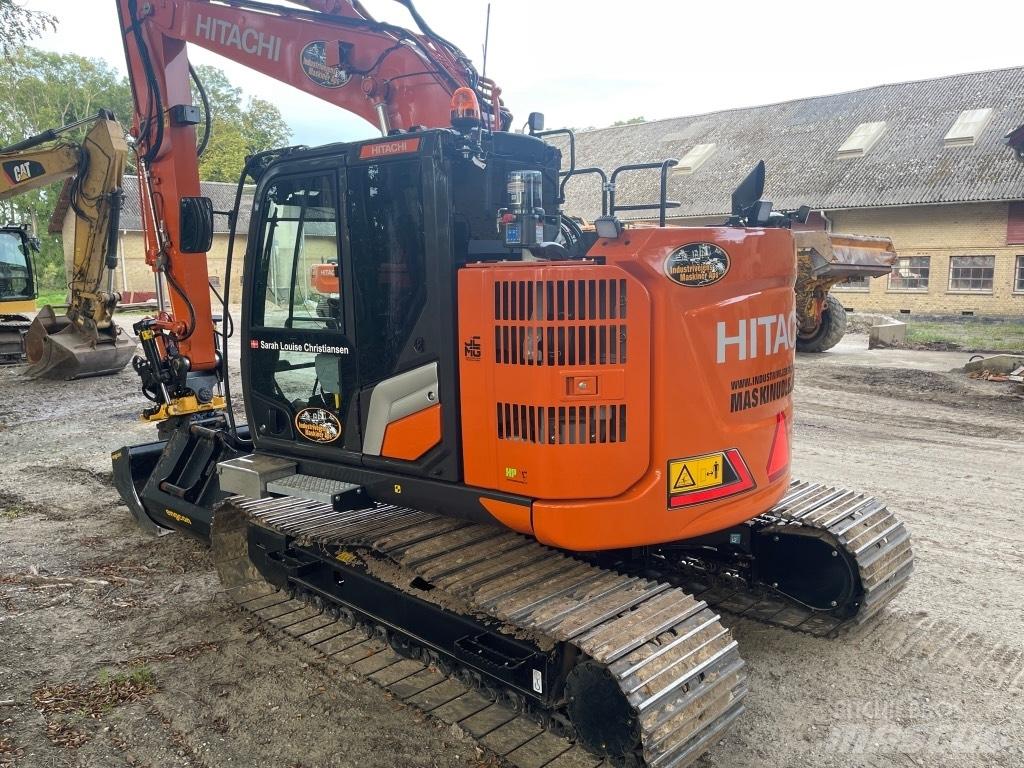 Hitachi ZX 135 US-7 Pásová rýpadla