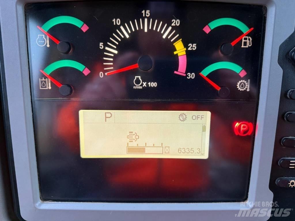 CAT D6T Pásové dozery