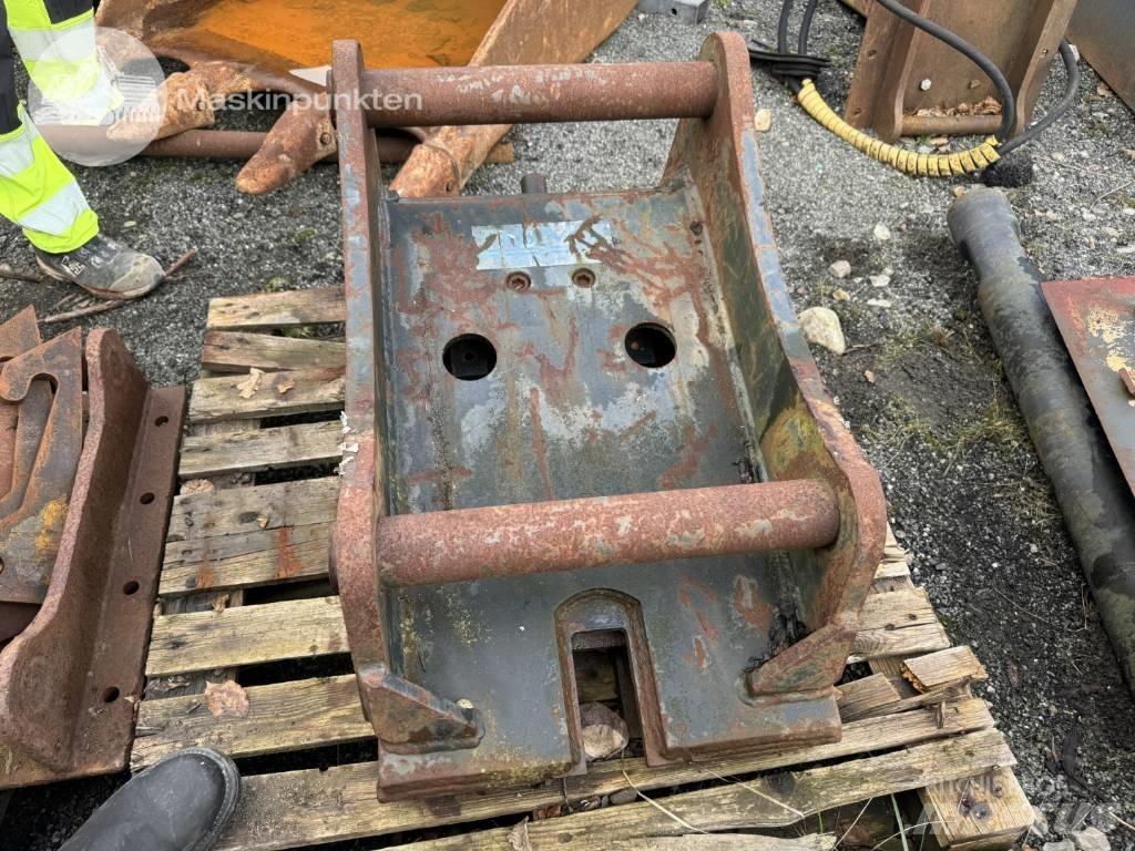  Adapterfäste S70 - B30 Rychlospojky