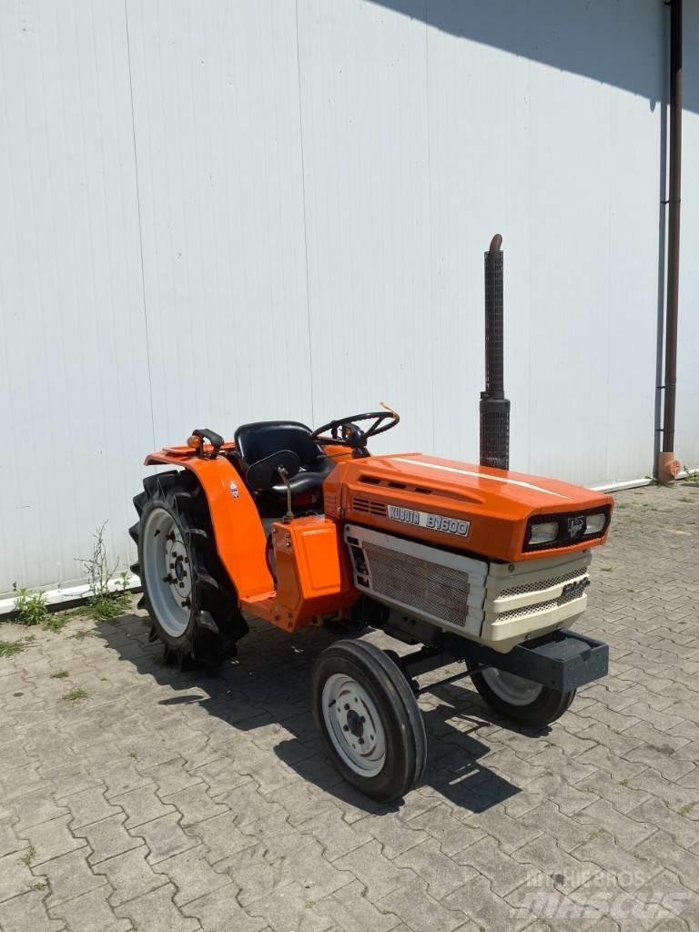 Kubota B 1600 Kompaktní traktory