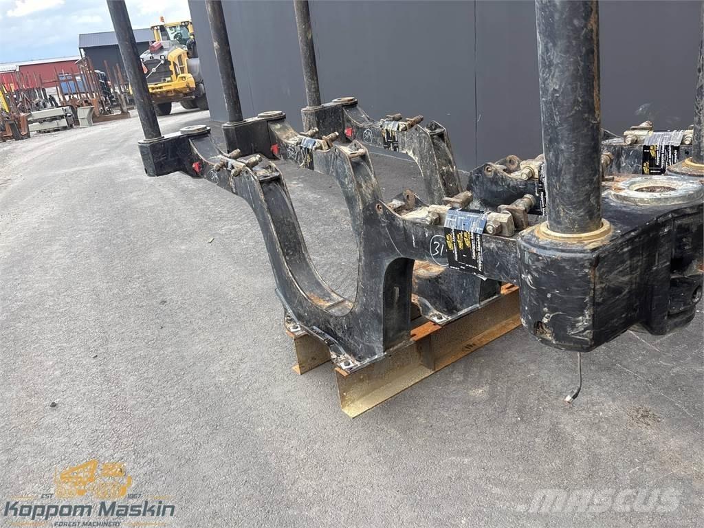 Komatsu 855 Další komponenty