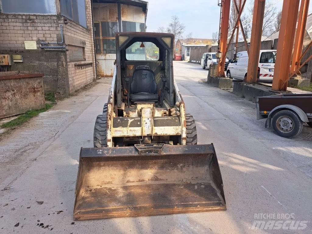 Bobcat S130 Smykem řízené nakladače
