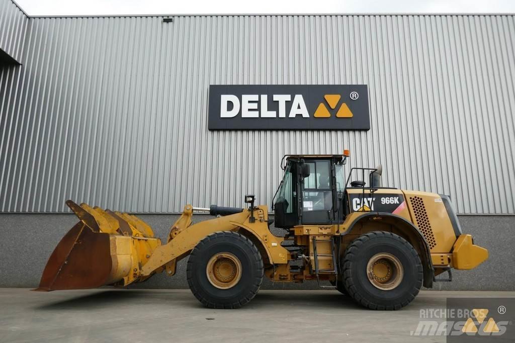 CAT 966K Kolové nakladače