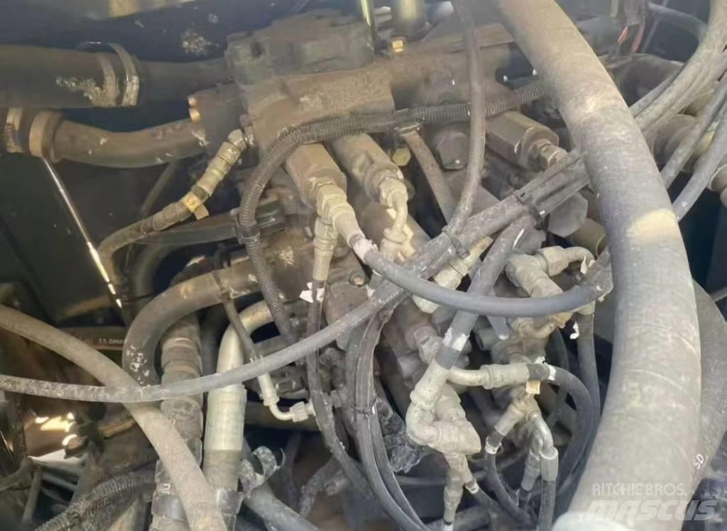 Sumitomo SH240LC Pásová rýpadla