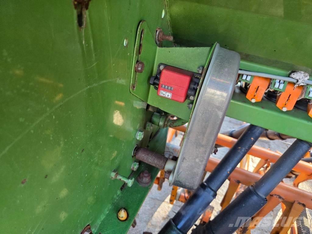 Amazone D8-30 Mechanické secí stroje