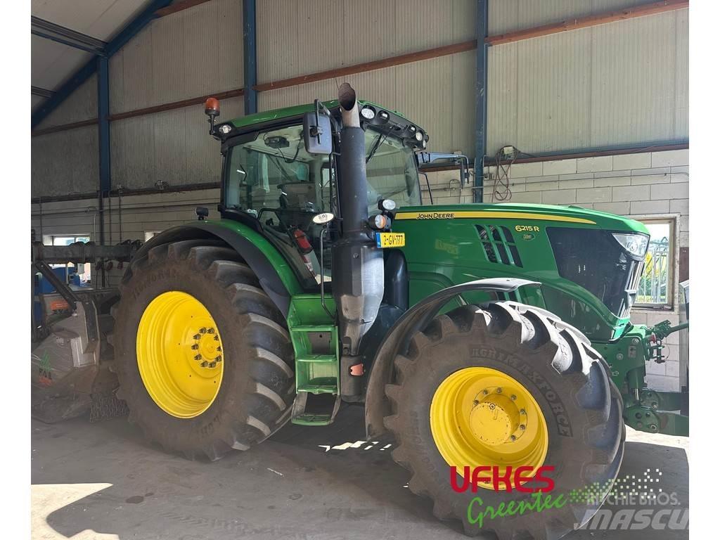John Deere 6215 R Traktory