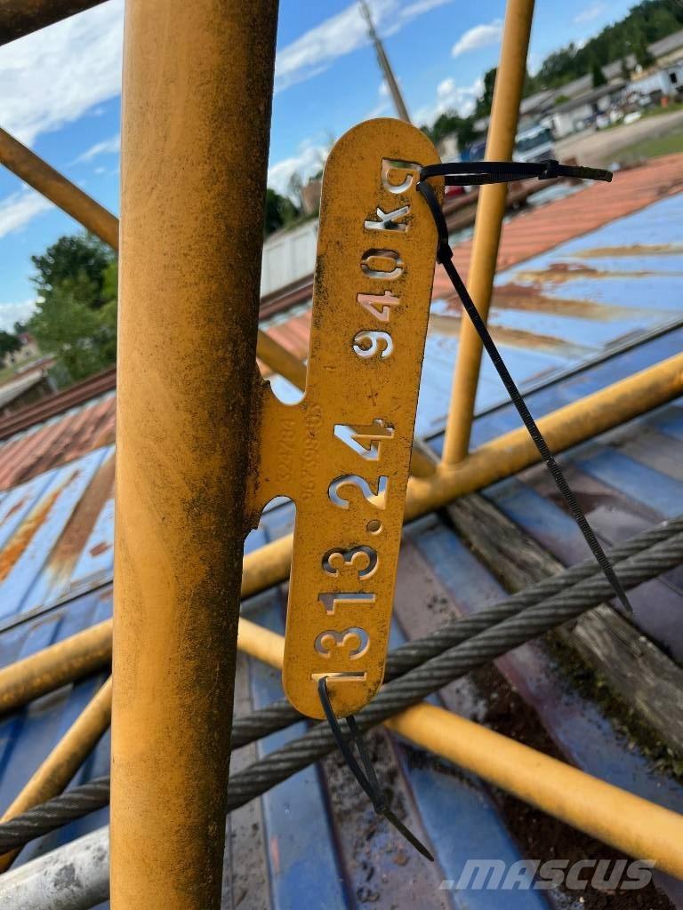 Liebherr HS 875 HD Pásové jeřáby