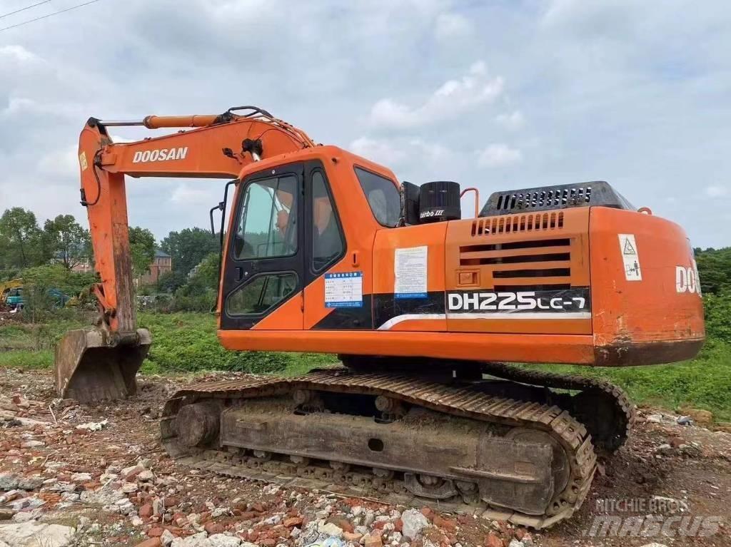 Doosan DH 225 LC-7 Pásová rýpadla