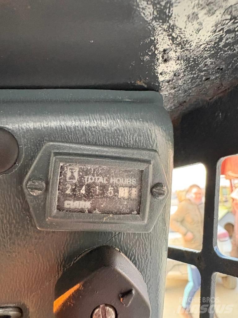 Bobcat 543 Smykem řízené nakladače