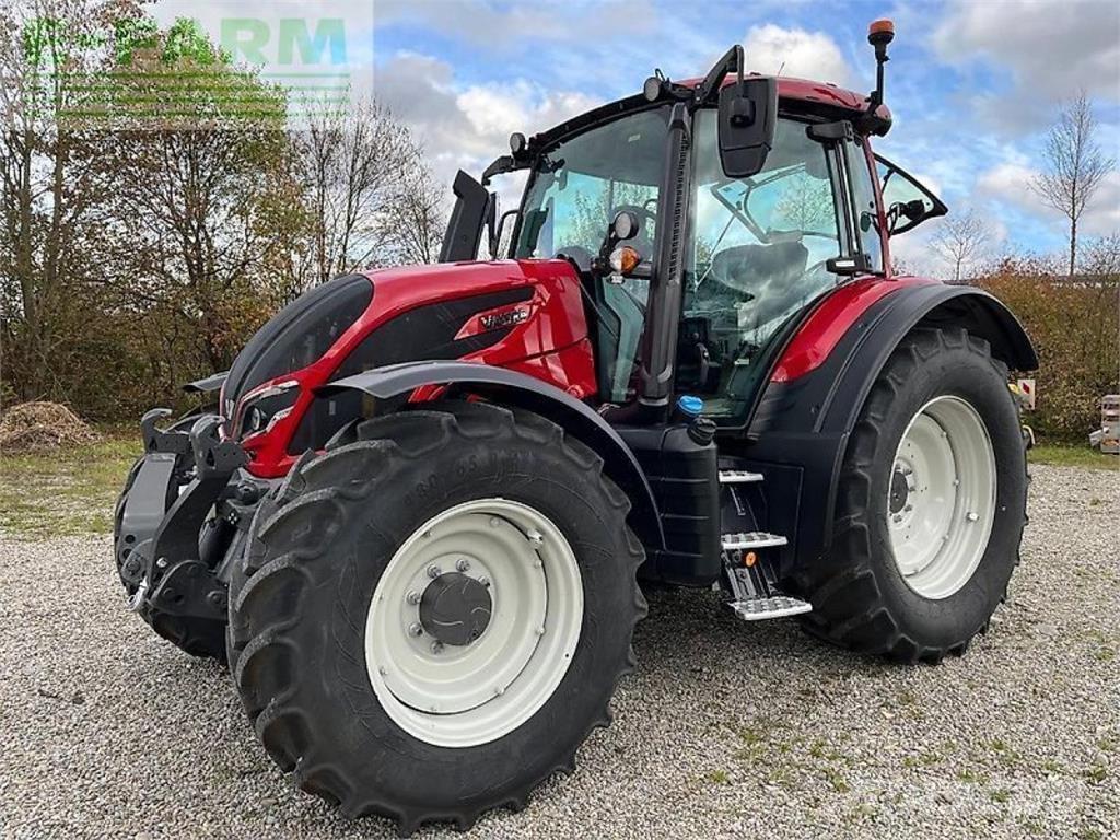 Valtra n155e aktiv Traktory