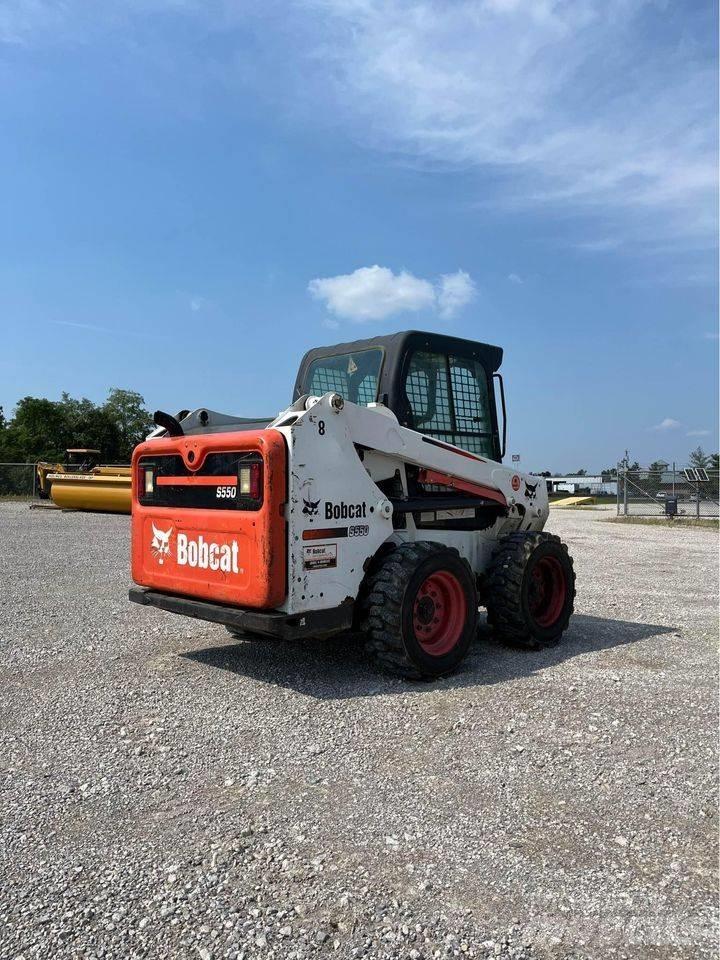 Bobcat S 550 Smykem řízené nakladače