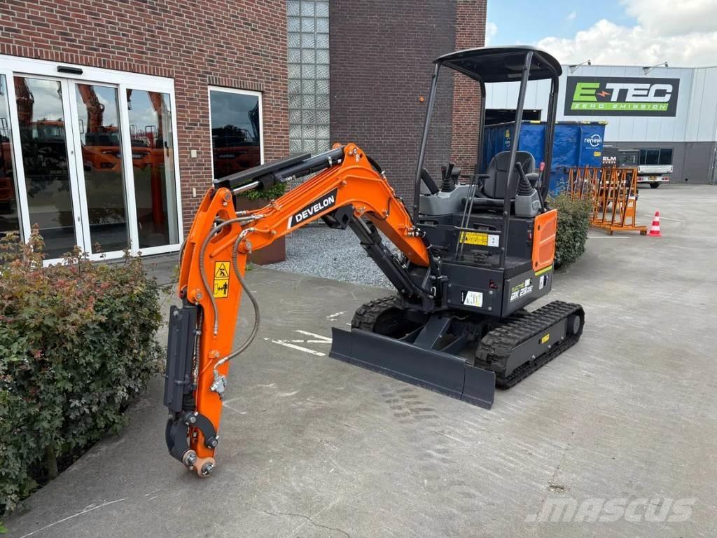 Develon DX20ZE Mini rýpadla < 7t