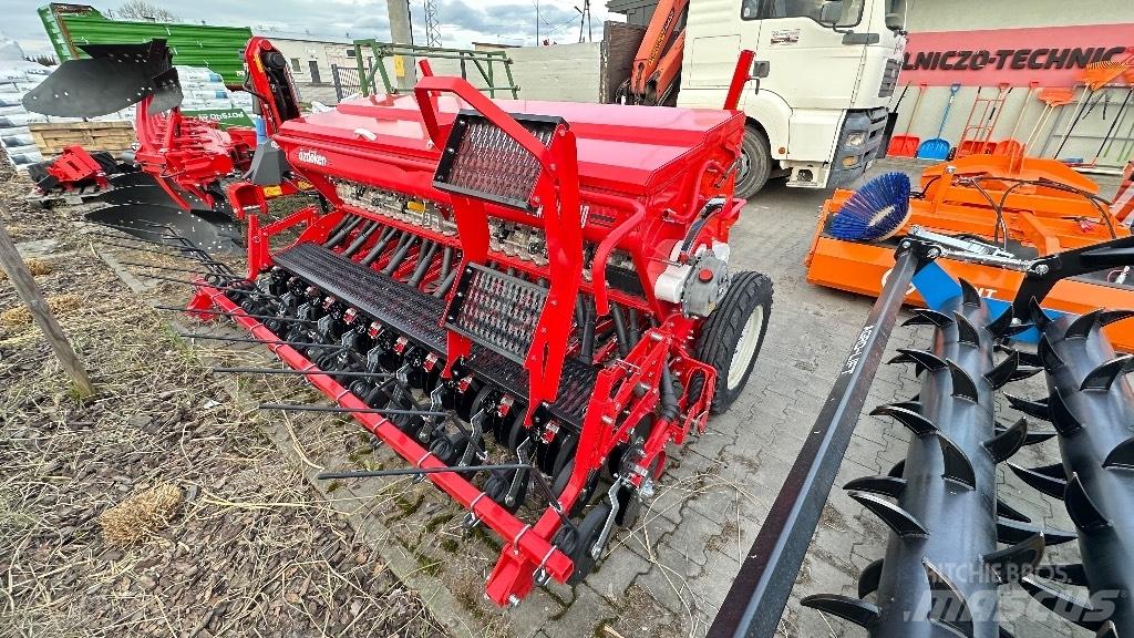 Özdöken Pertum S 300 Mechanické secí stroje