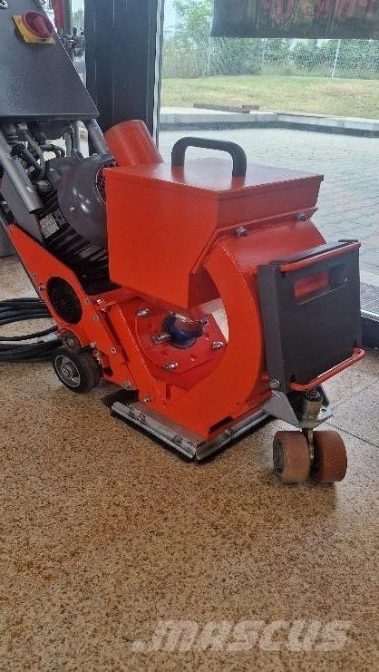 Husqvarna BS210E Stavebnictví - ostatní