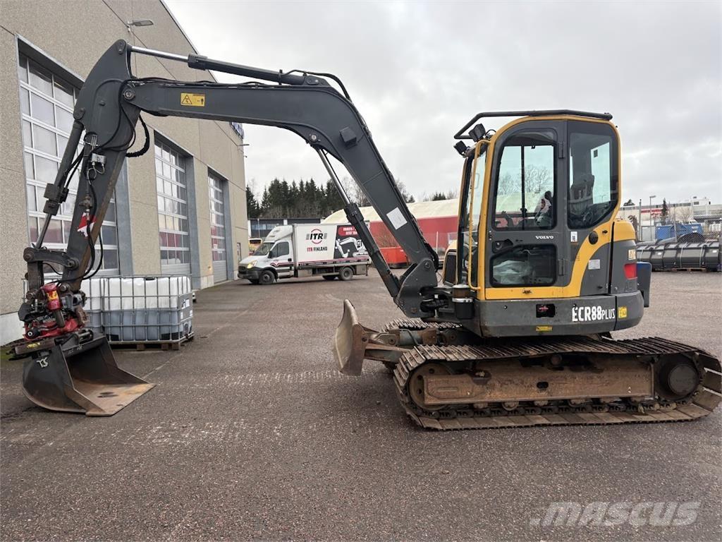 Volvo ECR 88 plus Pásová rýpadla