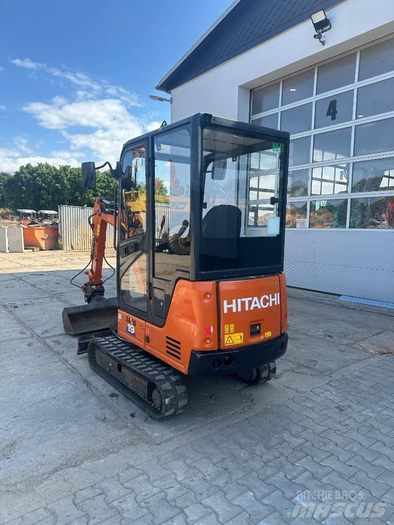 Hitachi ZX 19-6 Mini rýpadla < 7t