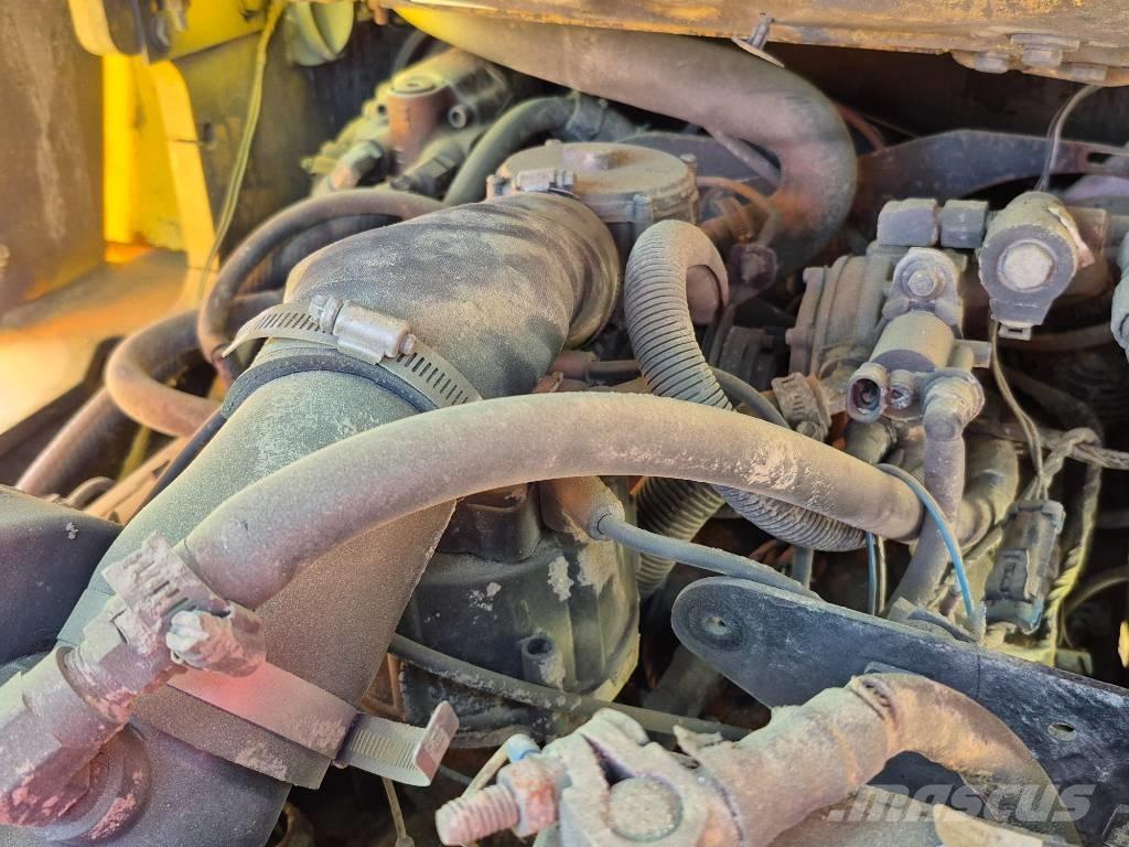 Hyster S 155 XL Další