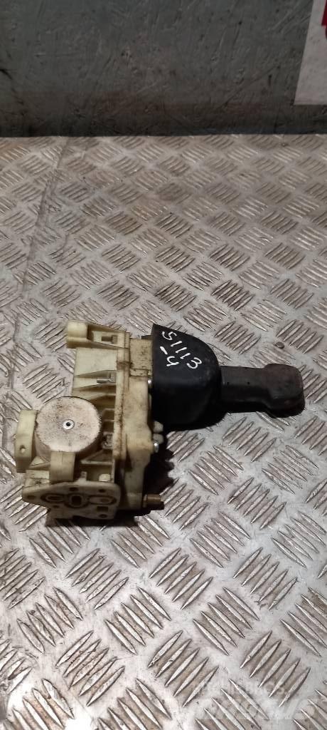 Scania R 420   1774972 Kabiny a interiér