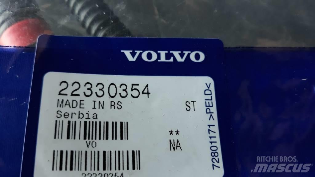 Volvo HOSE 22330354 Doprava – ostatní