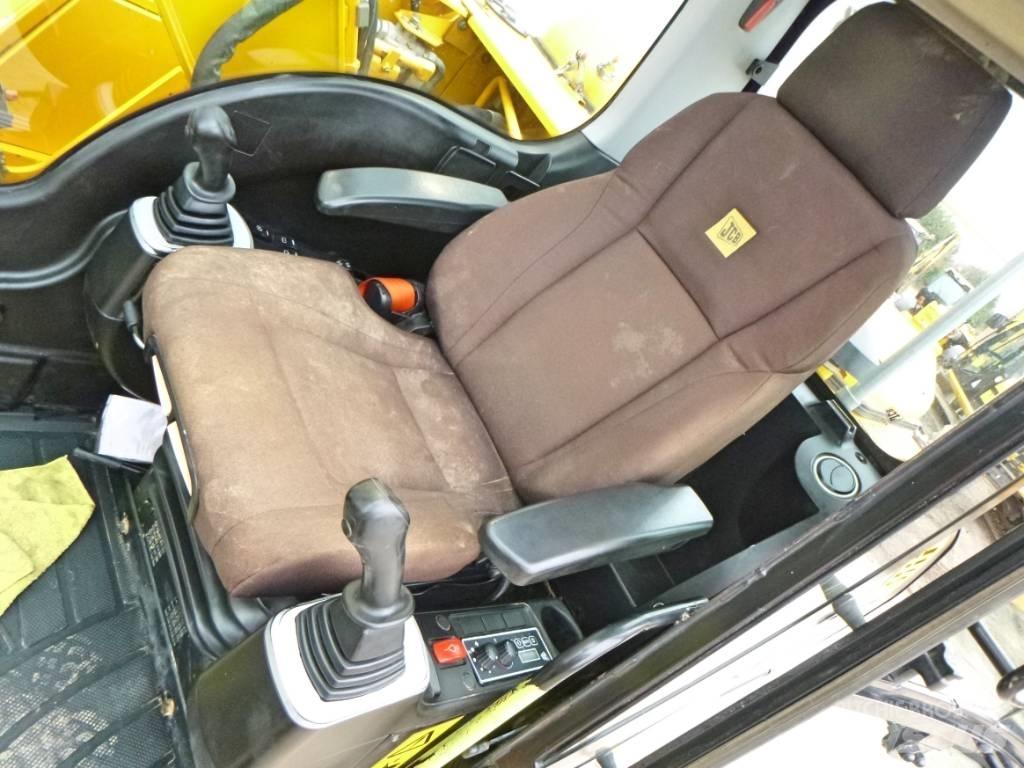 JCB JS 130 LC Pásová rýpadla