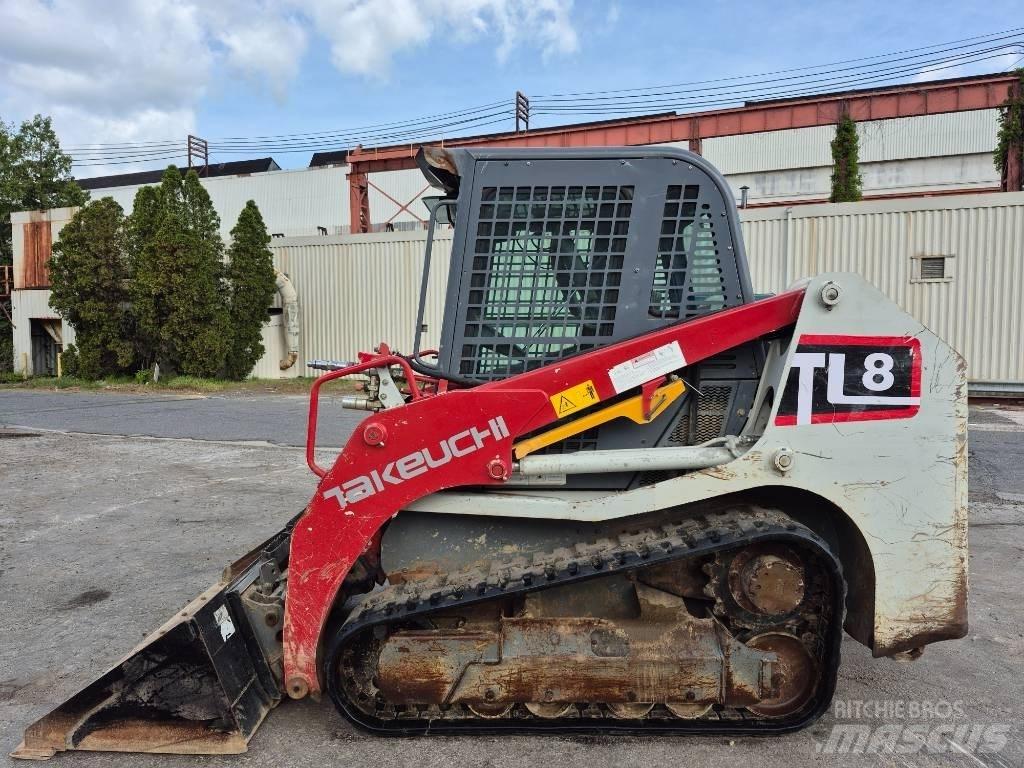 Takeuchi TL 8 Smykem řízené nakladače