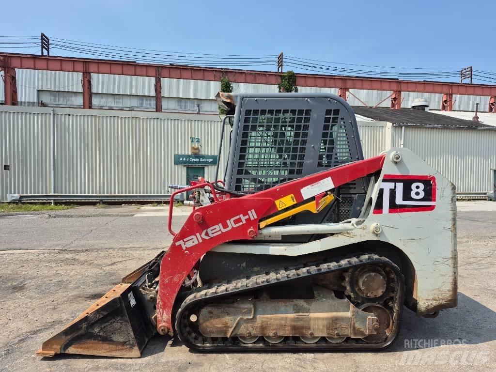 Takeuchi TL 8 Smykem řízené nakladače