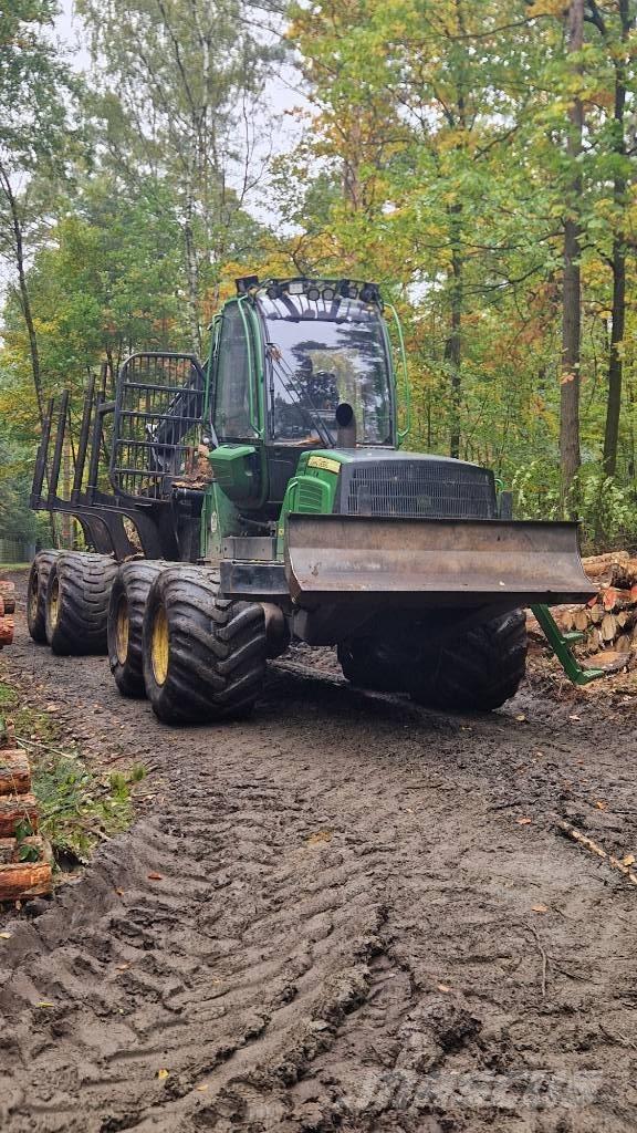 John Deere 1010 E Vyvážecí traktory