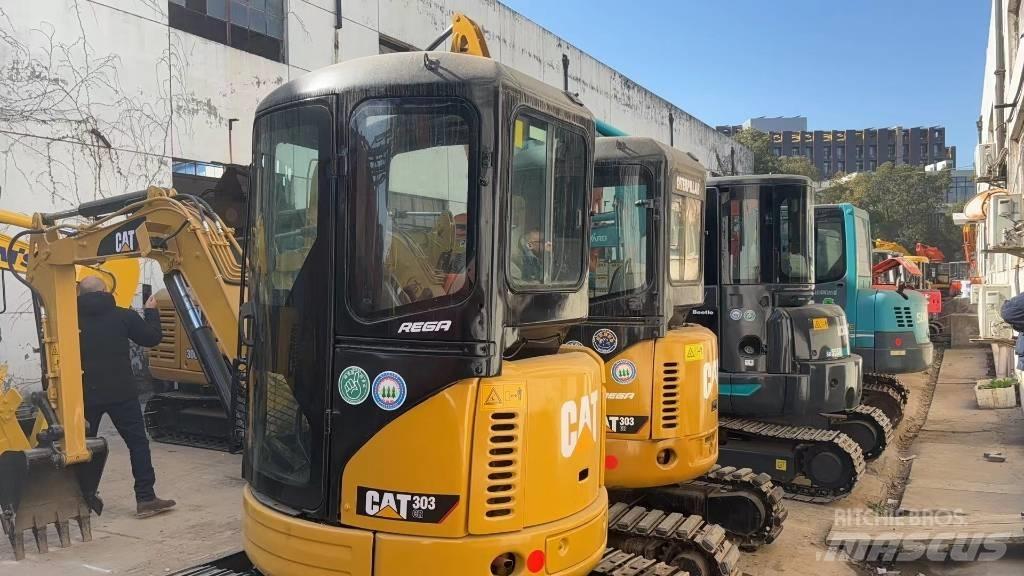 CAT 303.5 Mini rýpadla < 7t