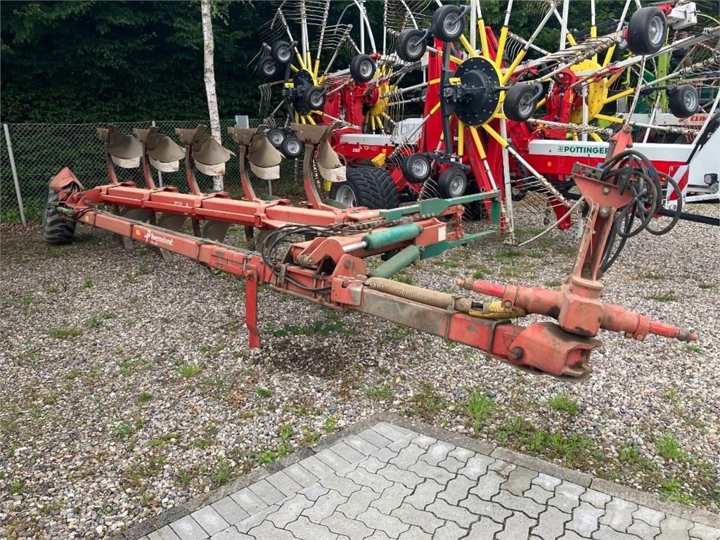 Kverneland PB100 Pluhy