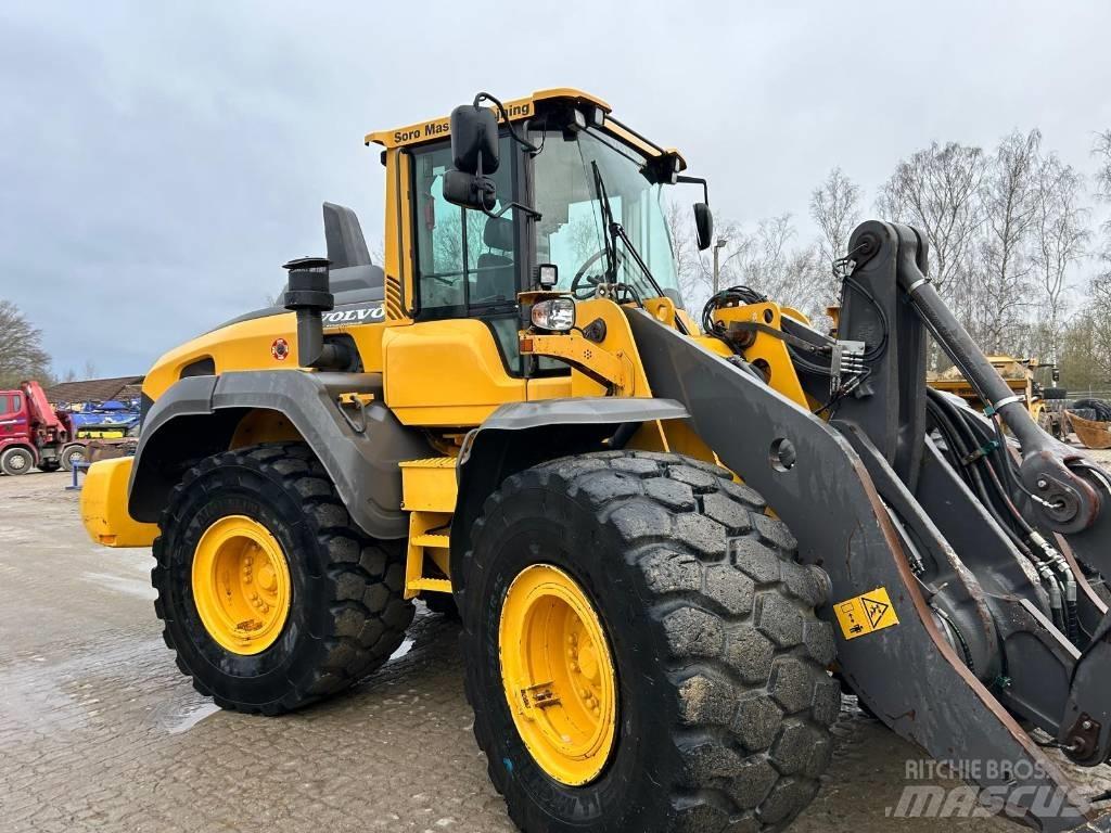 Volvo L 120 H Kolové nakladače