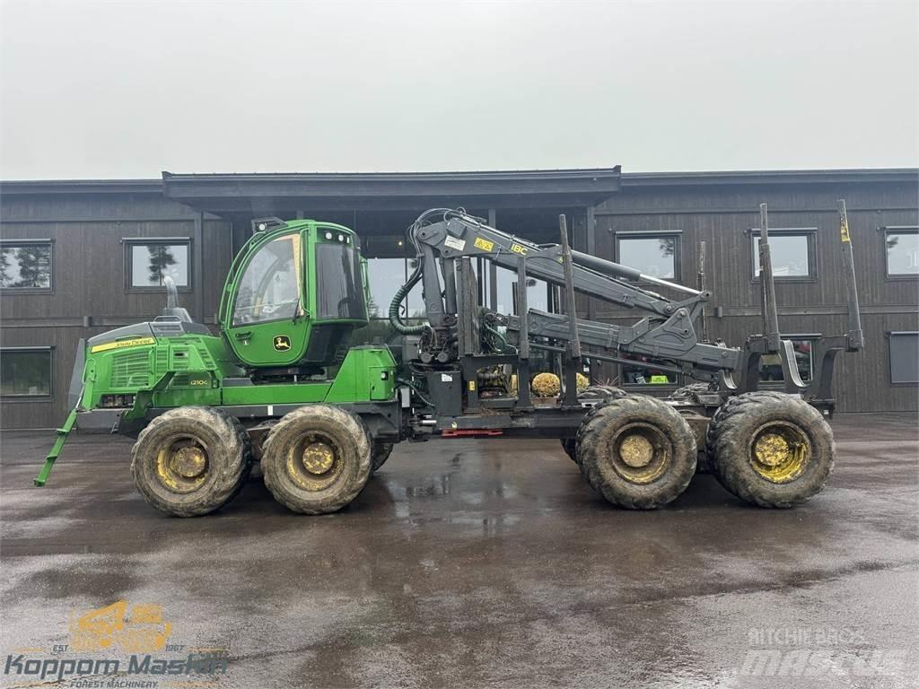 John Deere 1210G Vyvážecí traktory