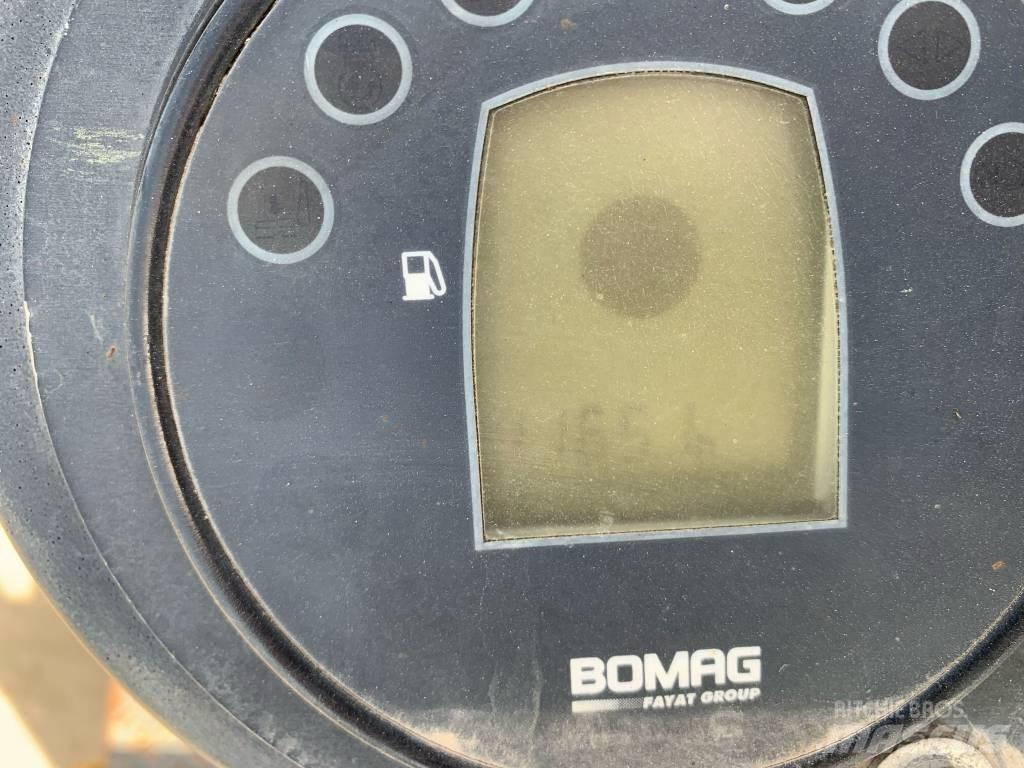Bomag BW 100 AD-4 Tandemové válce