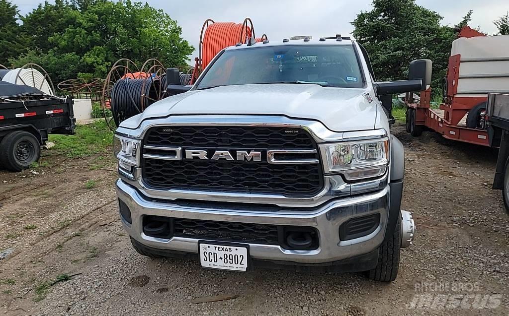RAM 5500 Valníky/Sklápěcí bočnice