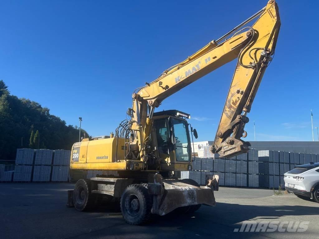 Komatsu PW 200-7 Kolová rýpadla