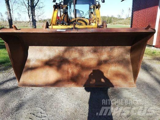 JCB 4 X Kolové nakladače