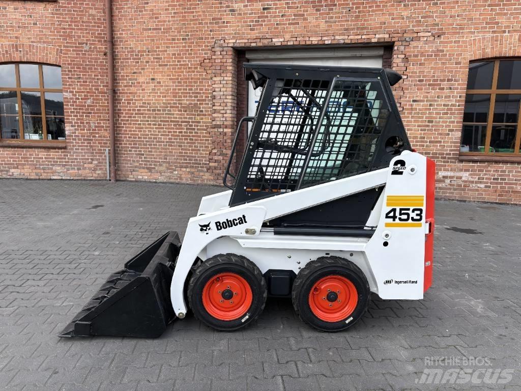 Bobcat 453 Smykem řízené nakladače