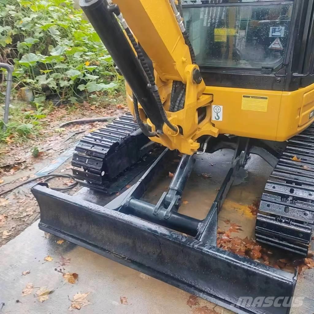 CAT 303.5 E CR Mini rýpadla < 7t