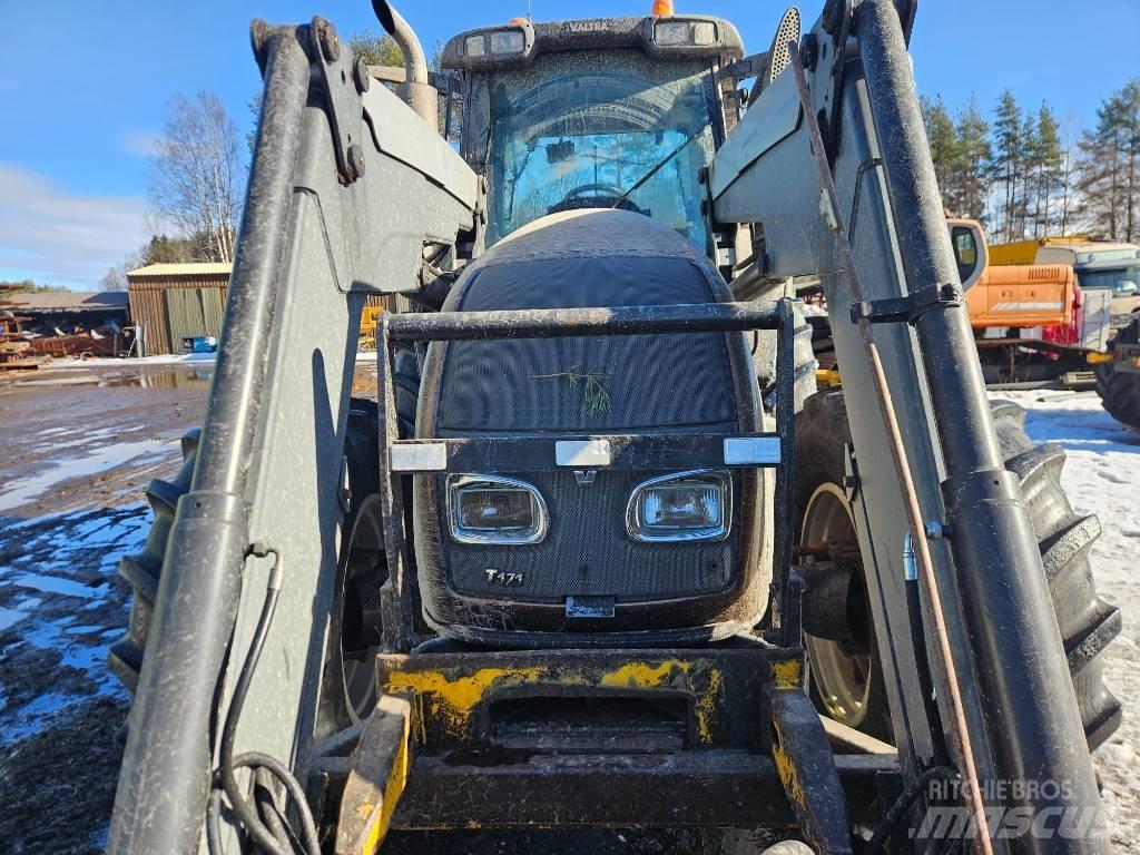 Valtra T171 Traktory