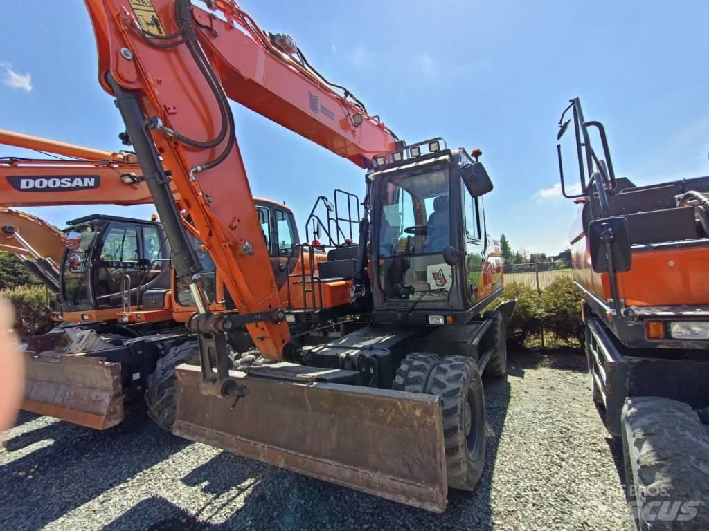 Doosan DX140W-5 Kolová rýpadla