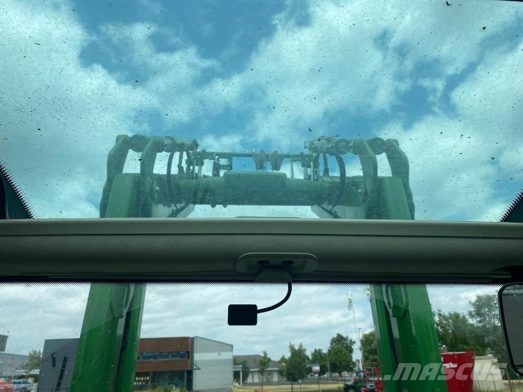 John Deere 6R130 Traktory