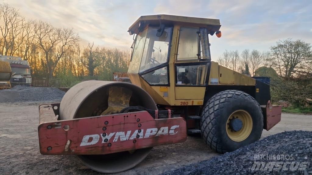 Dynapac Ca280d Tandemové válce