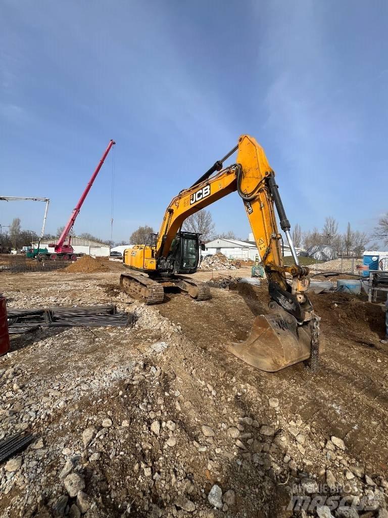 JCB JS 210 Pásová rýpadla