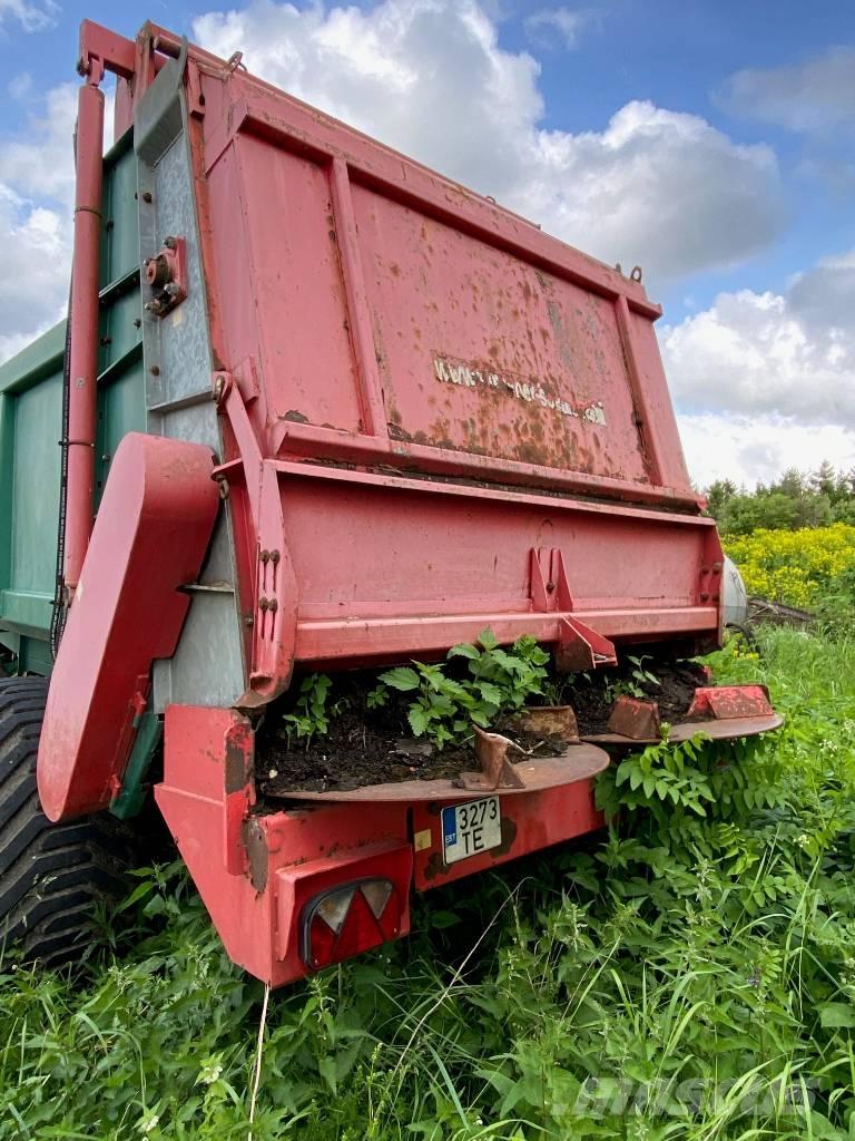 Kirchner T3120 Rozmetadla chlévské mrvy