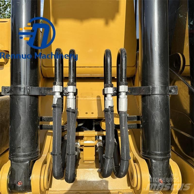 CAT 320D2 Pásová rýpadla