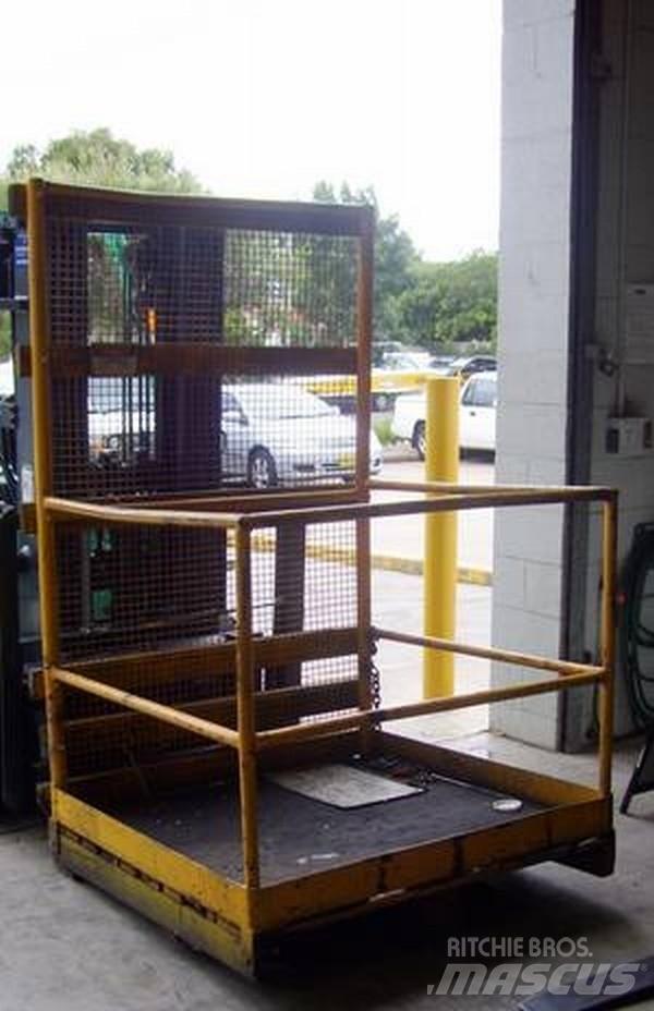  Safety Cages Manipulace s materiálem – ostatní