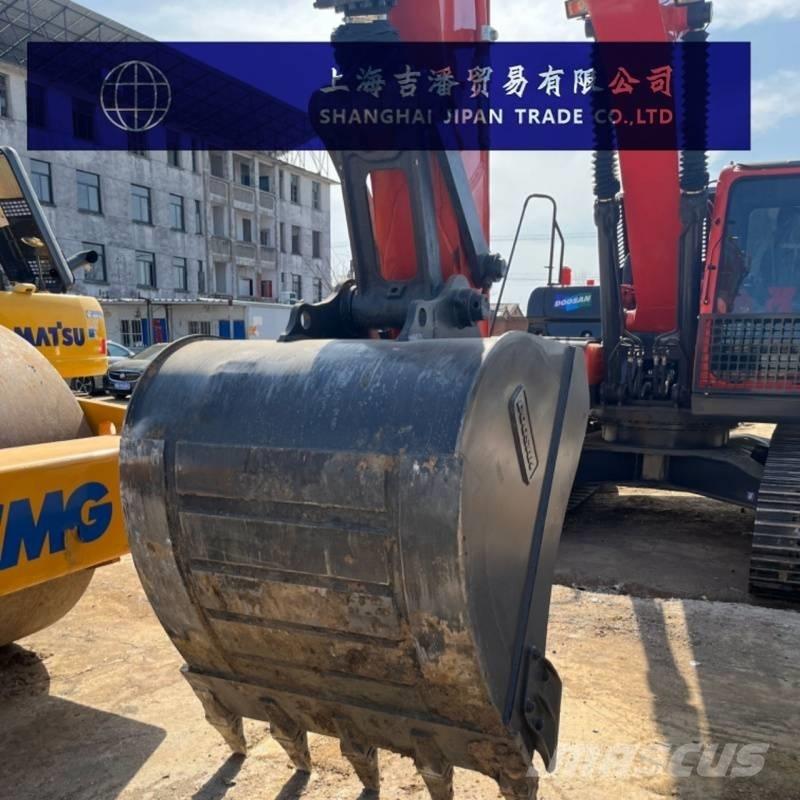 Doosan DX 225 LC Pásová rýpadla
