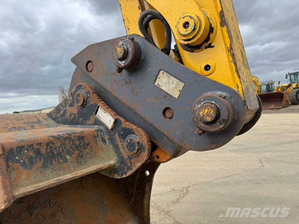 Komatsu PC 138 US-11 Pásová rýpadla