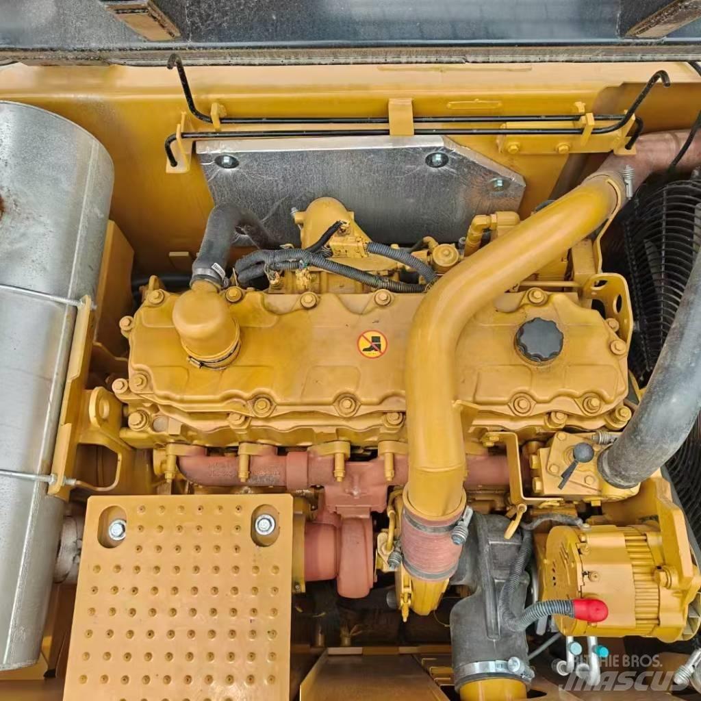 CAT 329 D Pásová rýpadla
